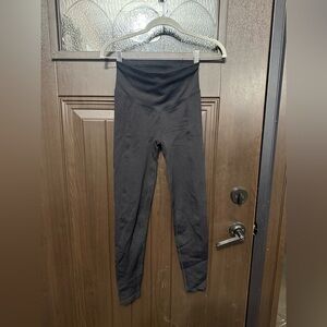 Victoria's Secret Black High-Rise Leggings - XS